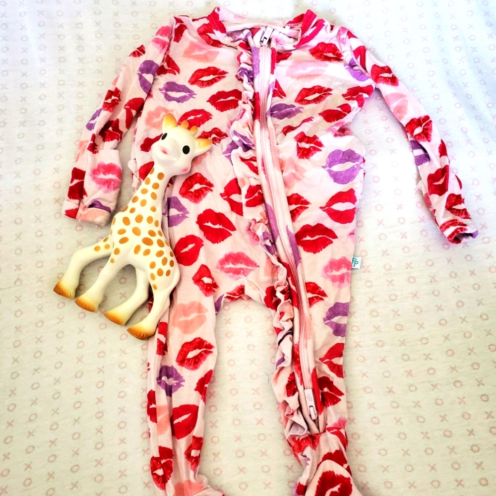 Posh peanut 0-3 footie